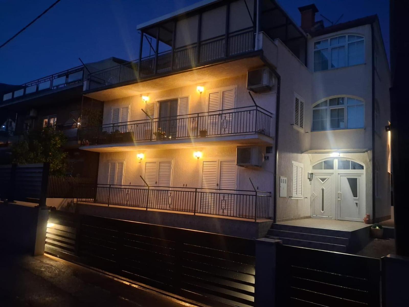 Apartment Marko Kaštela Exterior foto